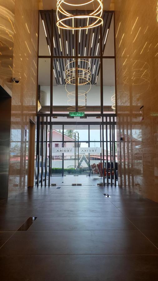 קוטה בארו Prestige Troika Luxury Stay מראה חיצוני תמונה