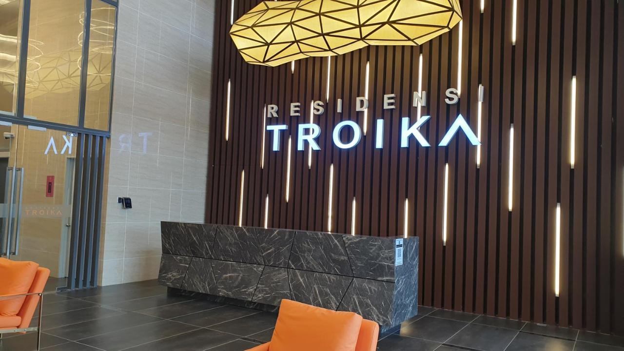 קוטה בארו Prestige Troika Luxury Stay מראה חיצוני תמונה